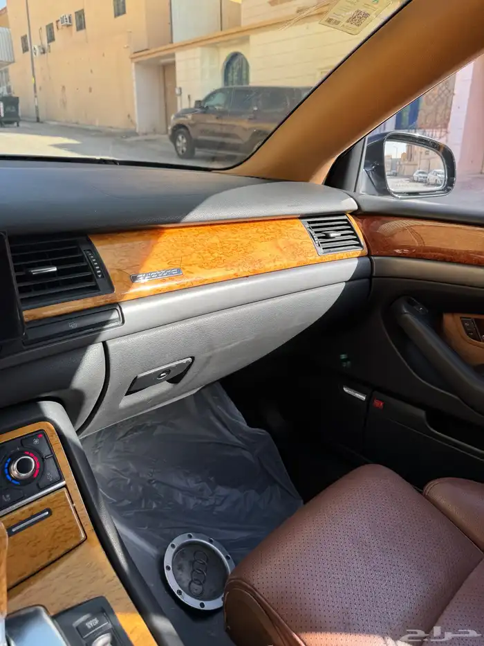 للبيع اودي 2005 A8L V8 7