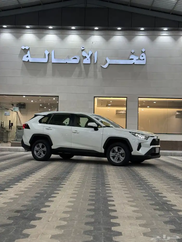 تويوتا راف فور 2022 LE ( دبل ) عداد 60 الف فقط 1