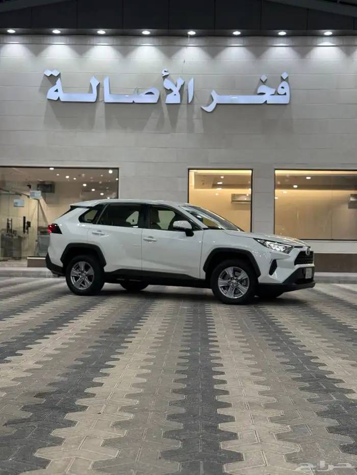 تويوتا راف فور 2022 LE ( دبل ) عداد 60 الف فقط 2