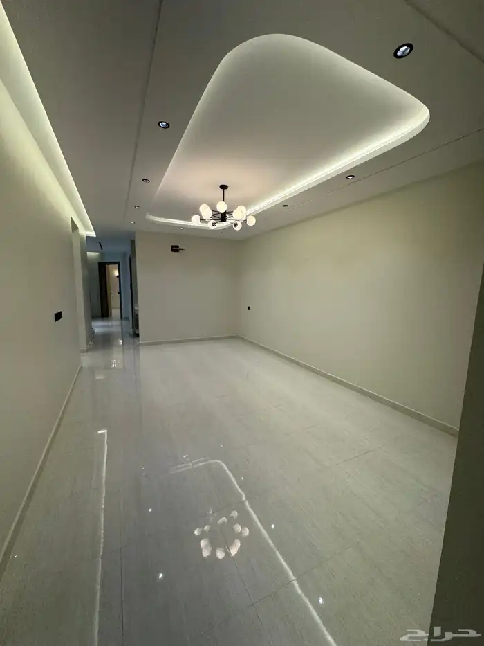 للبيع بأحد رفيده روف علوي دور ثاني مع ملحق تشطيب vip 10