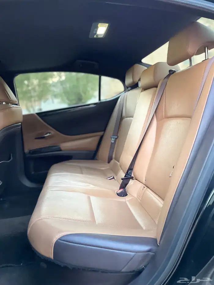 لكزس-ES300h-2020(ممشي70الف) 14