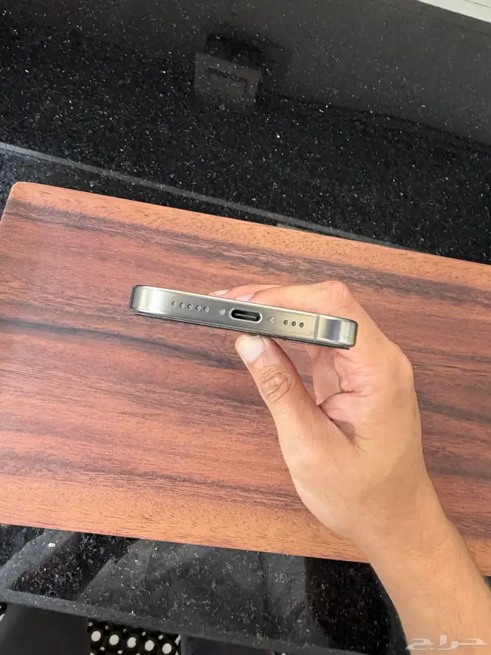 iphone 16 pro - تيتانيوم 5
