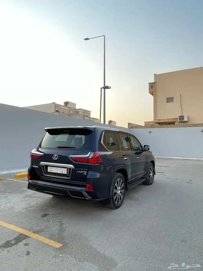 للبيع لكزس 2021 مالك اول من الوكاله 6