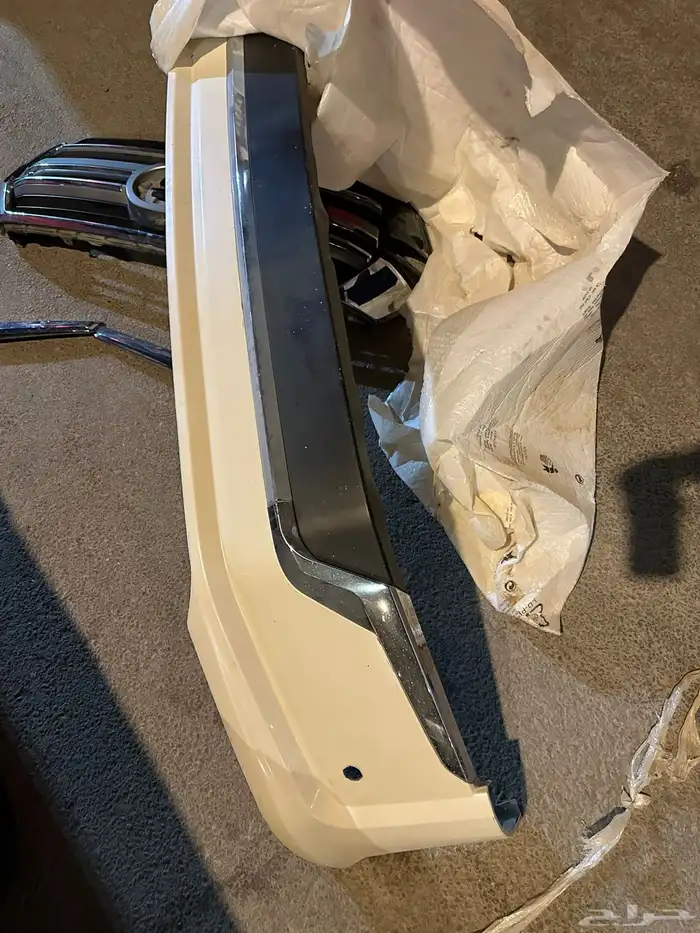 للبيع قطع لاند كروزر وجنوط اصلية 1