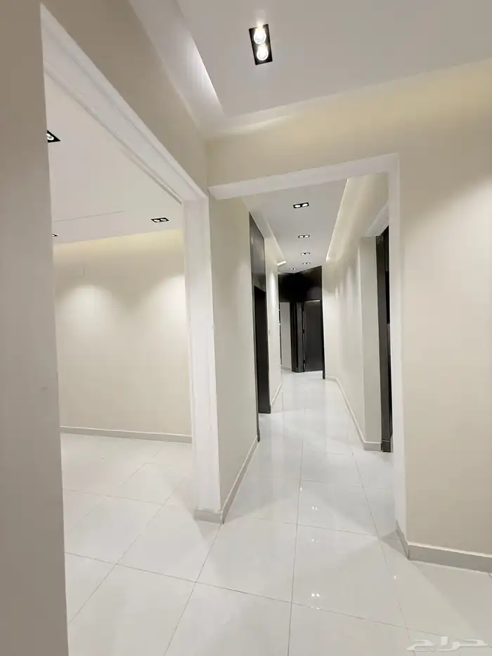 للبيع شقق سكنيه فاخرة بحى المعارض طريق الخميس ابها 40