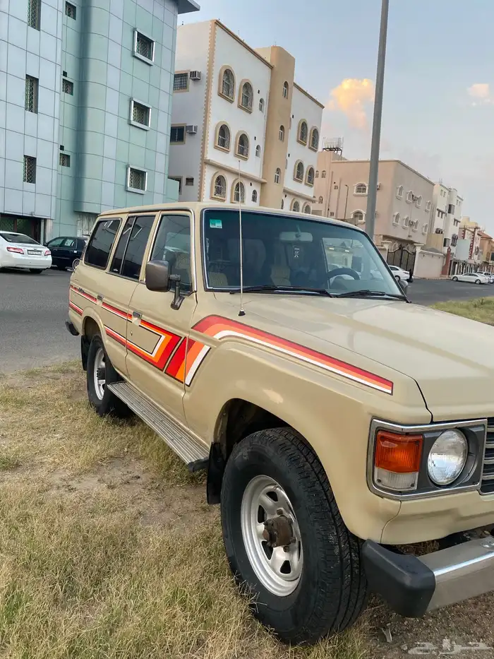 جيب لاندكروزر 1986 للبيع 1