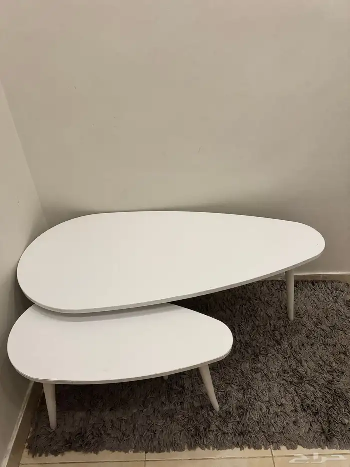 للبيع طاولات عدد 2 بحالة ممتازه جدا 0