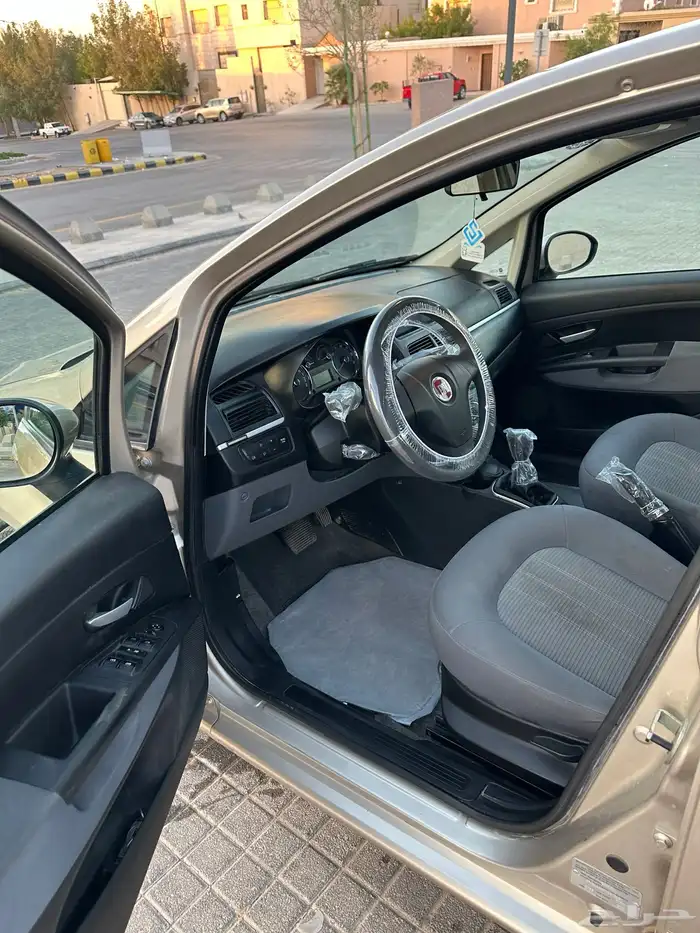 فيات لينيا Fiat Linea 2013 8