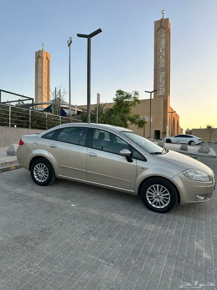 فيات لينيا Fiat Linea 2013 5