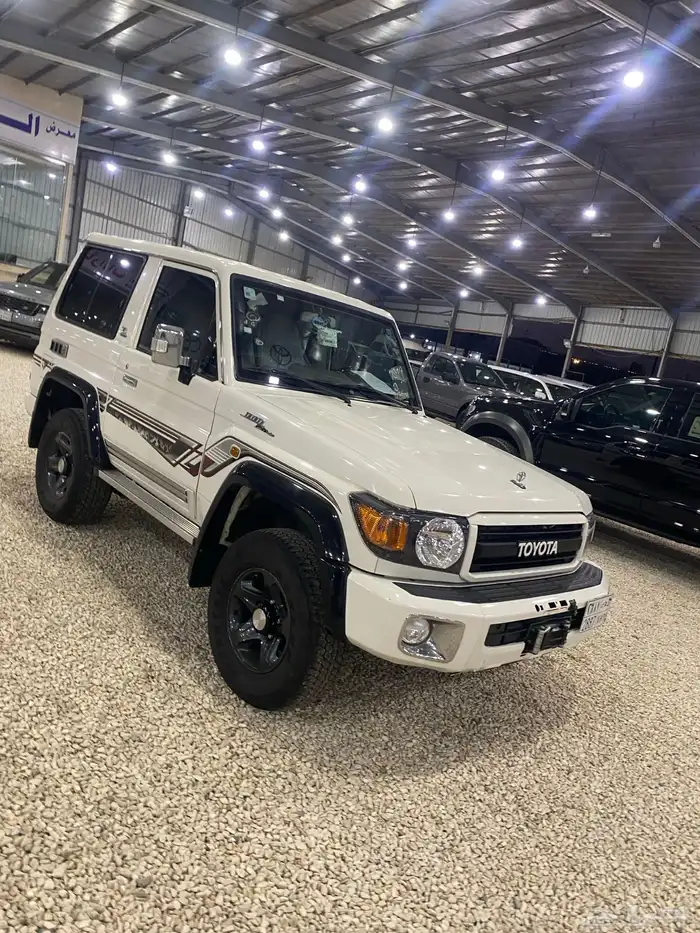 تويوتا مصندق 2022ماشي 54000 2