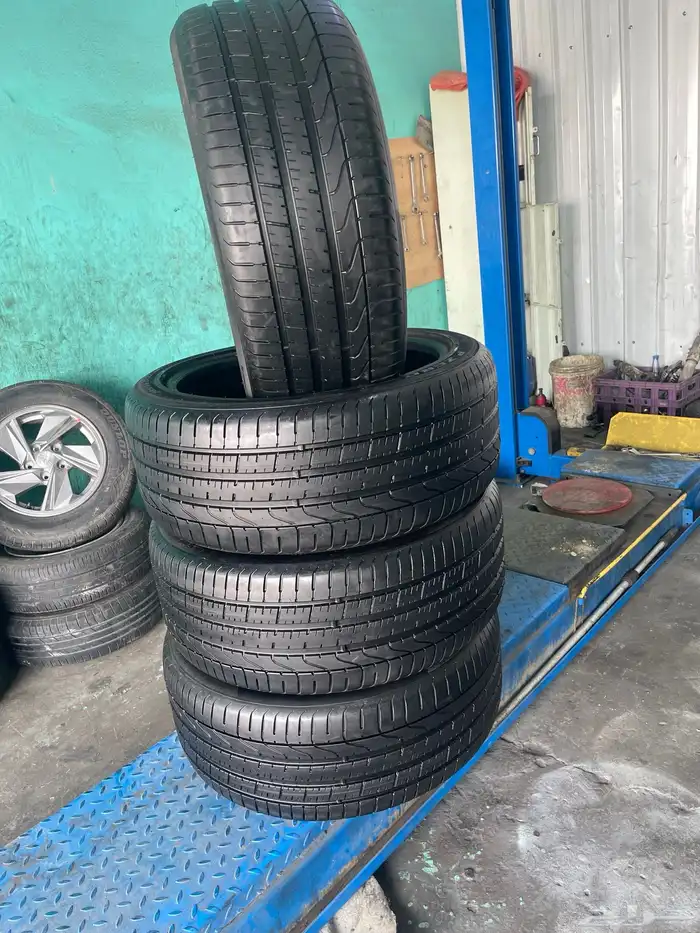 طقم كفرات برلي رنج روفر 285 40 22 5