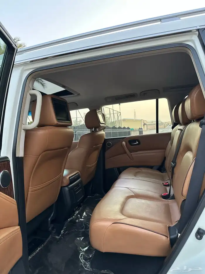 نيسان باترول موديل 2014 سعودي بلاتينيوم فل كامل V8 24