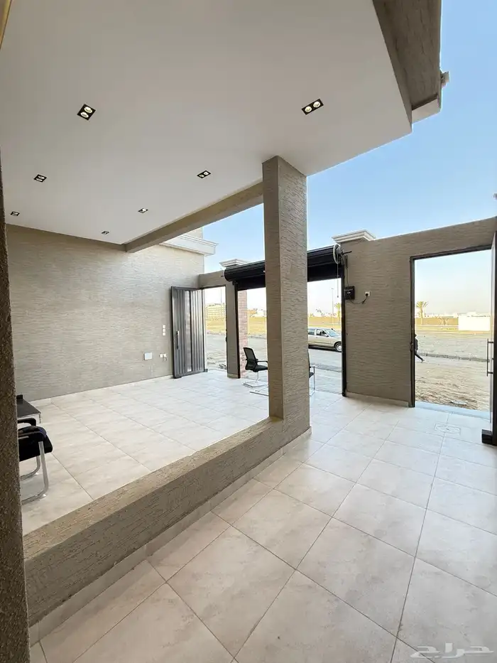 للبيع شقق سكنيه فاخرة بحى المعارض طريق الخميس ابها 4