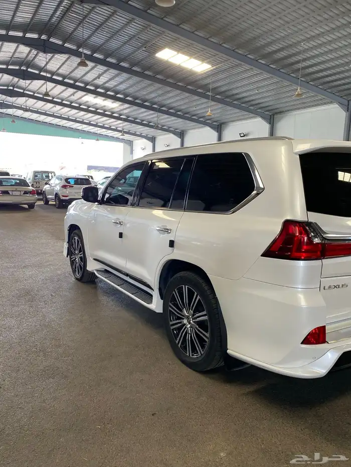 لكزس LX570 2018 سعودي 10