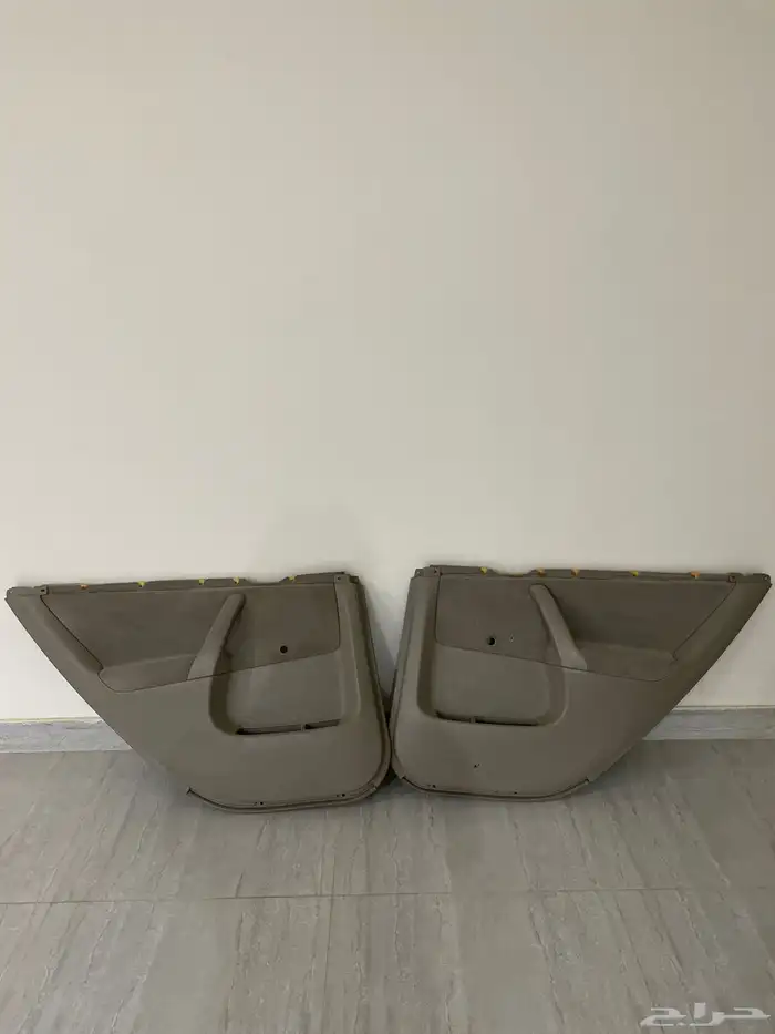 موجود ديكورين خلفي هندل كامري 2006 بيج 0