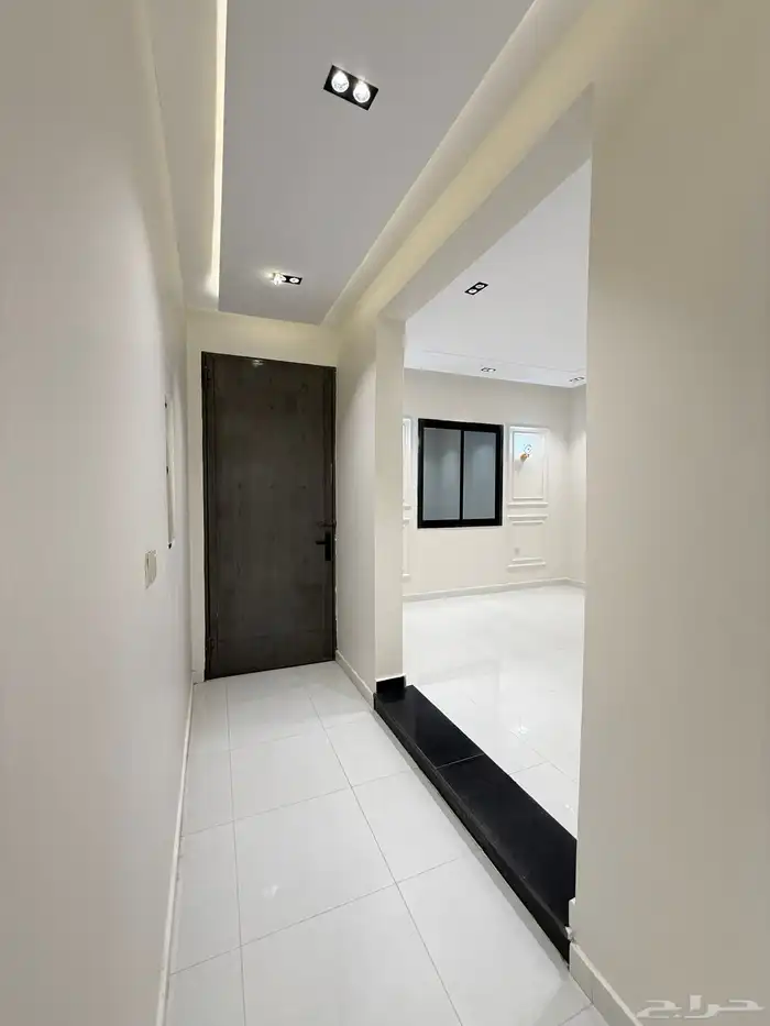 للبيع شقق سكنيه فاخرة بحى المعارض طريق الخميس ابها 12