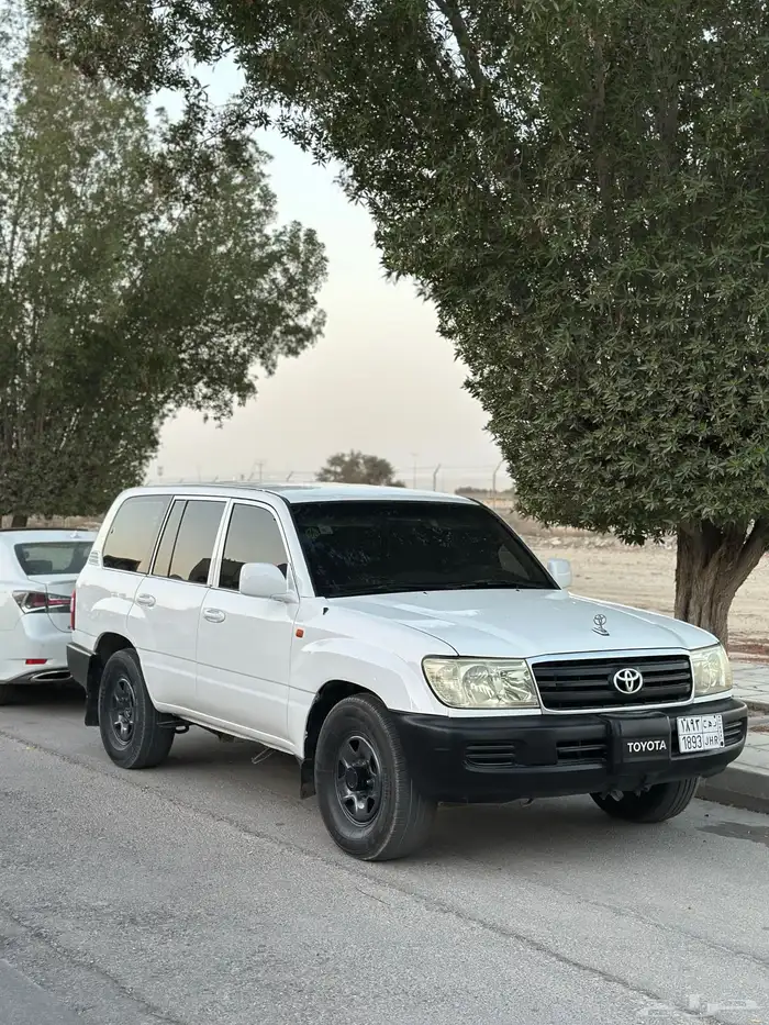 لاندكروزر gx 2006 قير عادي اساس 4