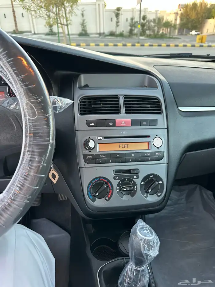 فيات لينيا Fiat Linea 2013 13