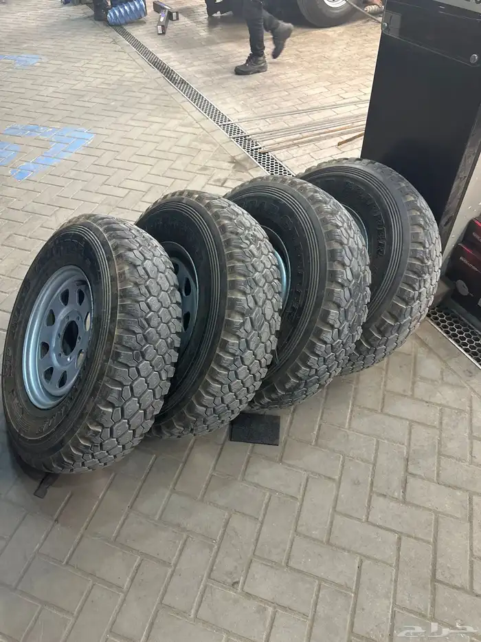 جنوط باترول سفاري ابو لبنة مع كفرات شبه جديدة 1