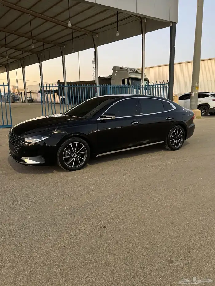 ازيرا 2022 بنزين 2
