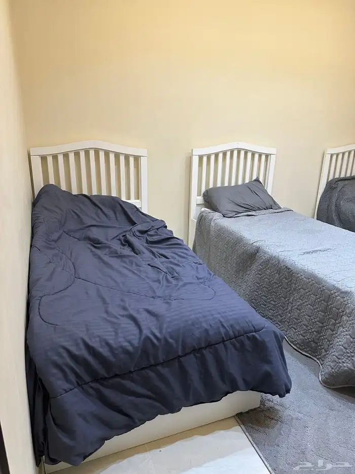 ثلاث أسره فردي وكومديتين وتسريحه كلهم استخدام نظيف محايل 0