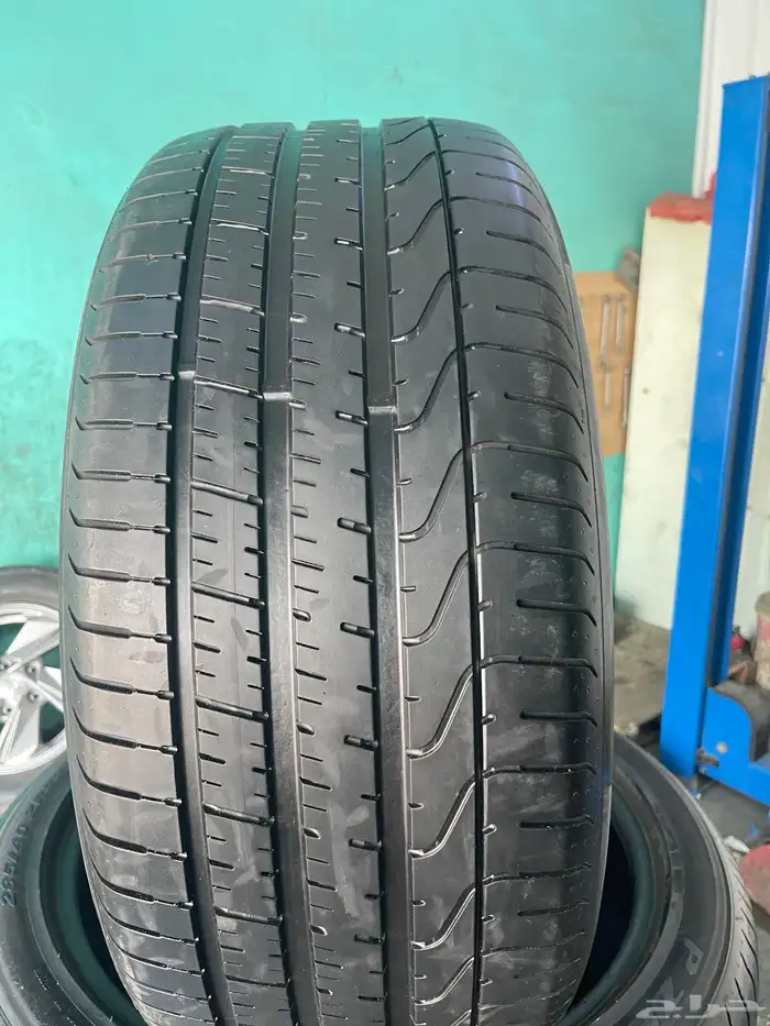 طقم كفرات برلي رنج روفر 285 40 22 1