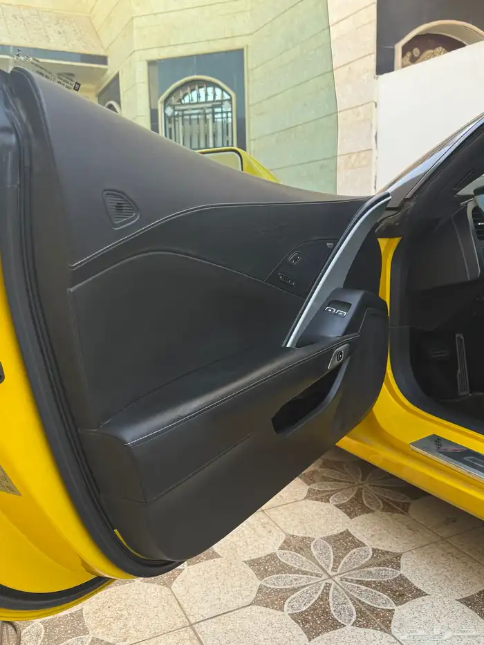 للبيع corvette c7 z51 3lt 2014 19