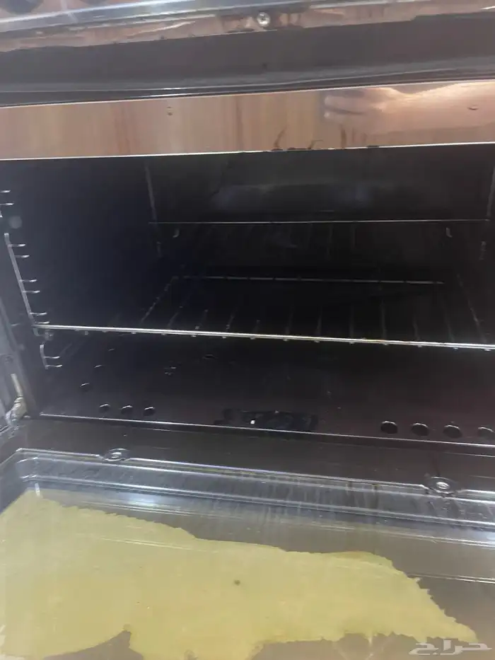 بوتوغاز مع فرن وادراج وسرير مع مرتبة 0