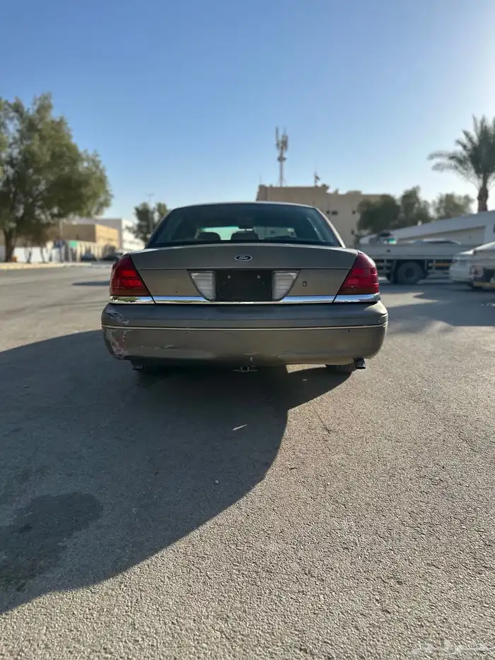 كراون فكتوريا فل كامل مواصفات خاصة موديل 2003 مالك اول 5