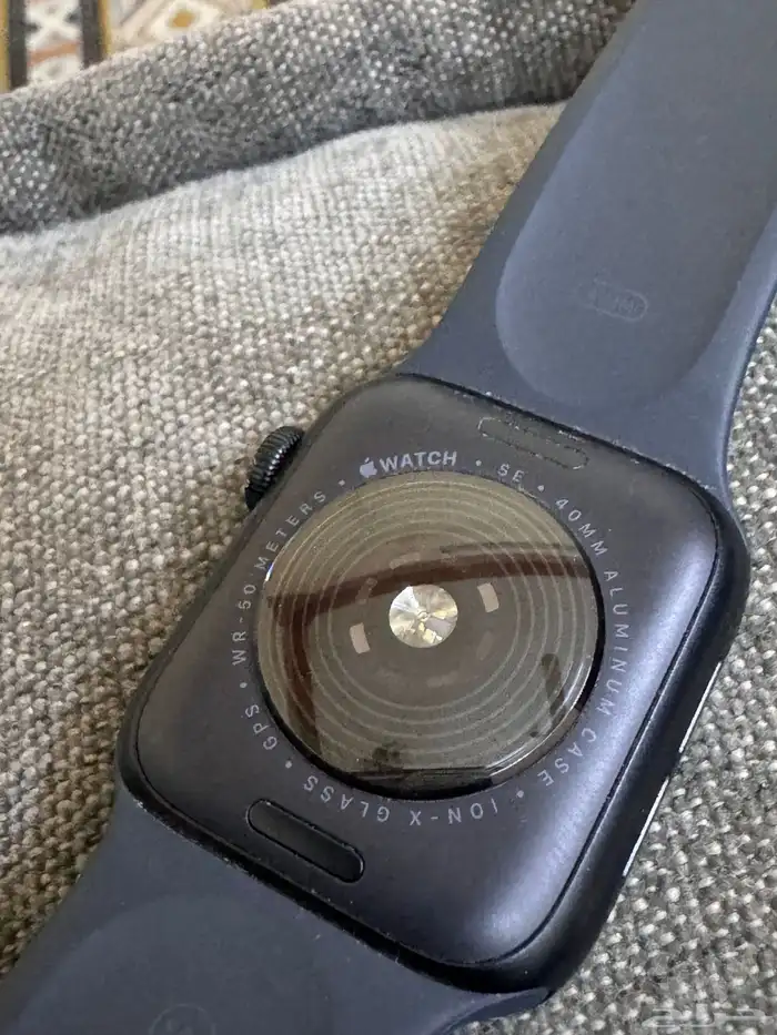 ساعة أبل Apple Watch SE  (GPS) (الجيل الثاني) 2