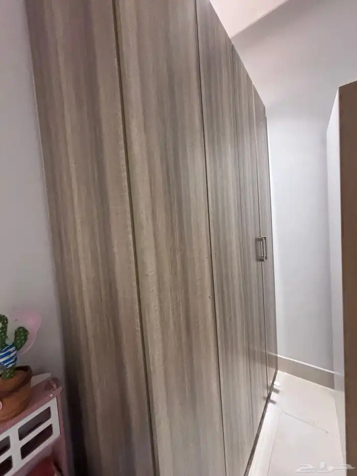 دولاب ملابس 2