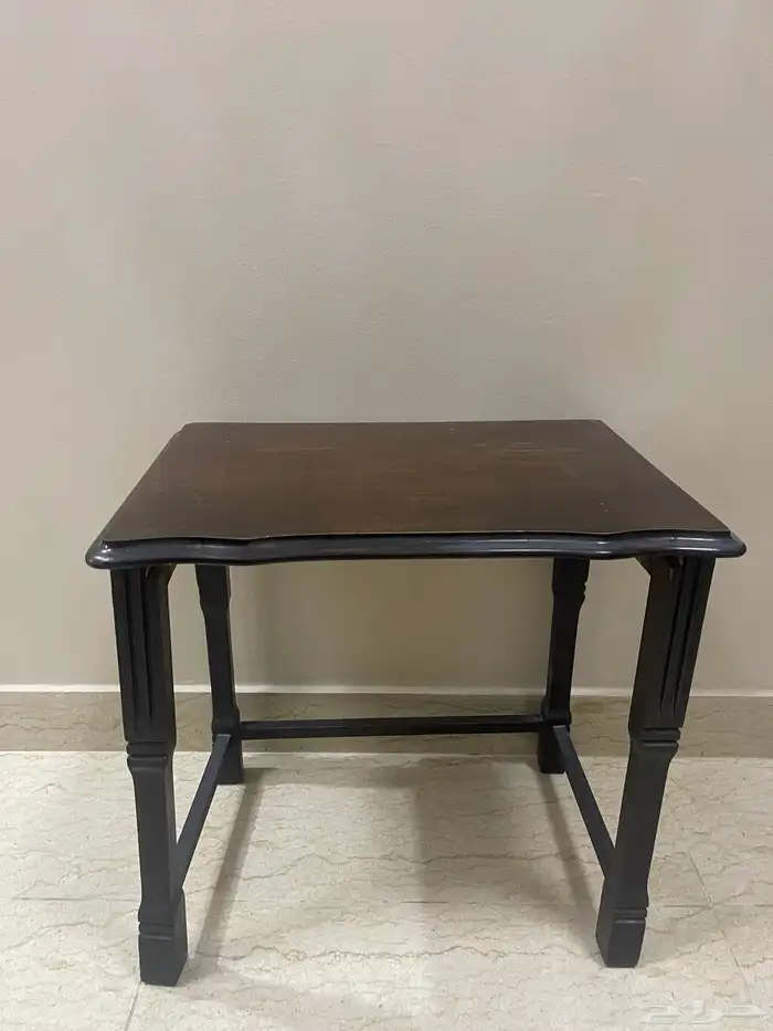 مجموعة طاولات خشبية 0