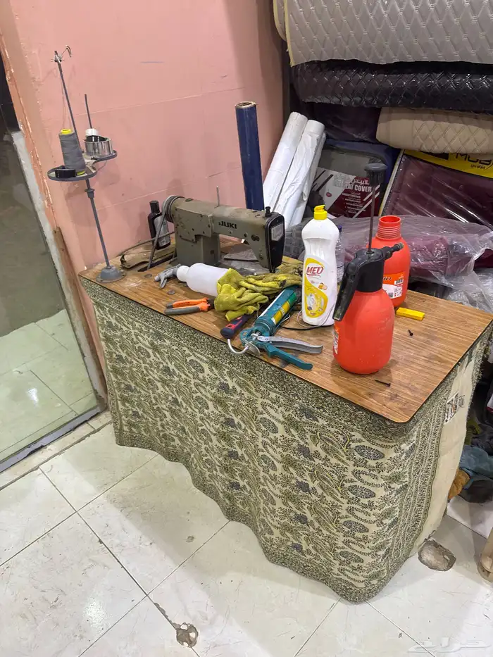 محل بطاريات وزينة سيارات للبيع 8