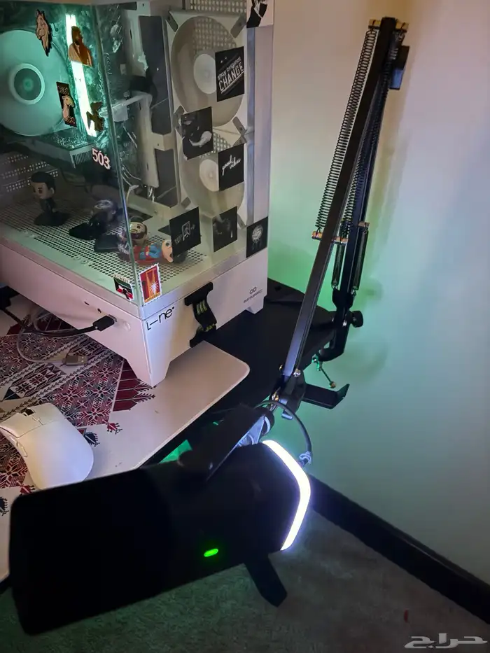 بي سي للبيع مع ملحقاته 4