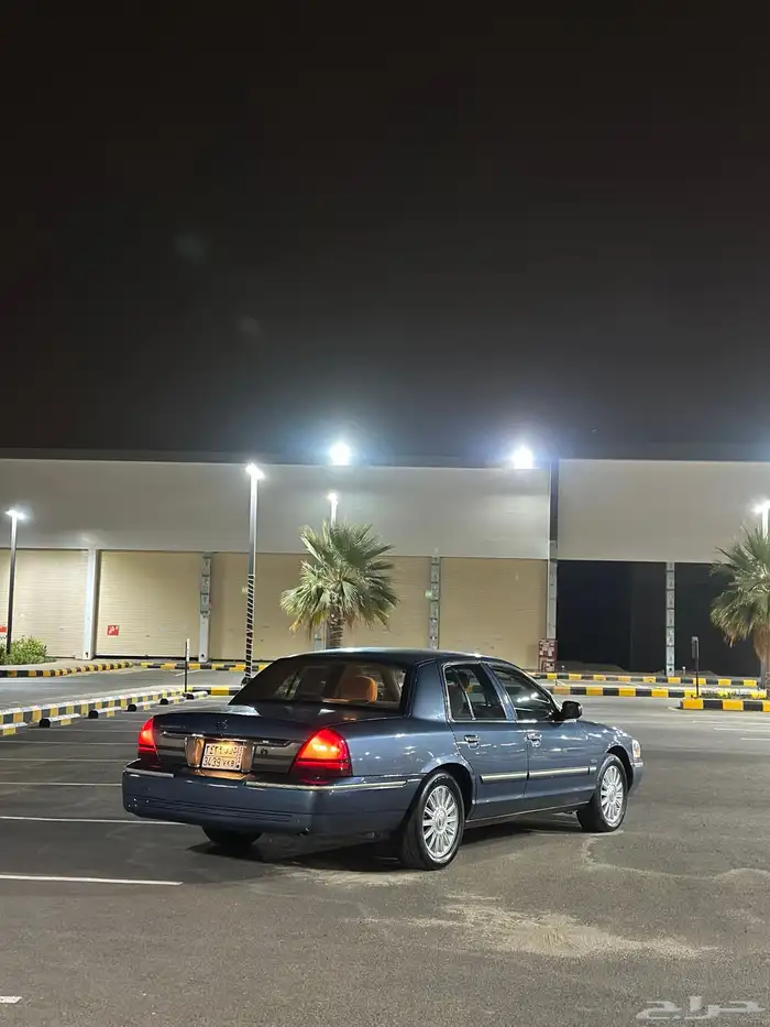 فورد جراند ماركيز 2010 1