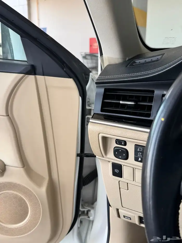 لكزس ES 6 سرندل 2015 وكاله 31