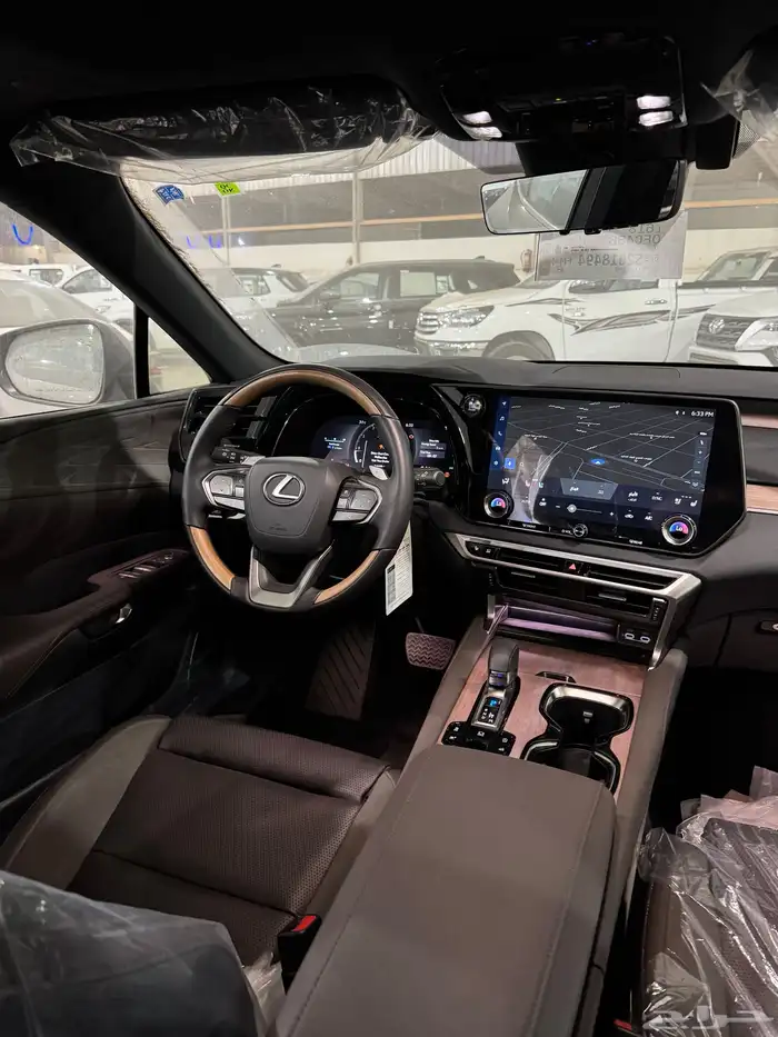 لكزس RX350 فئة BB بنزين 2025 6