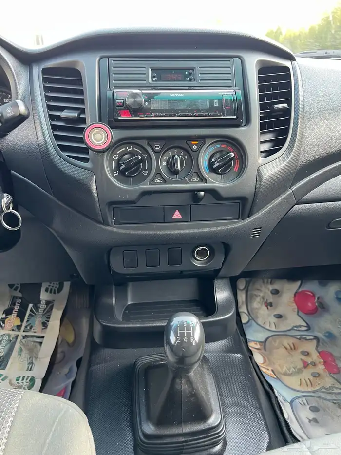 ميتسوبيشي L200 موديل 2021 ديزل 26