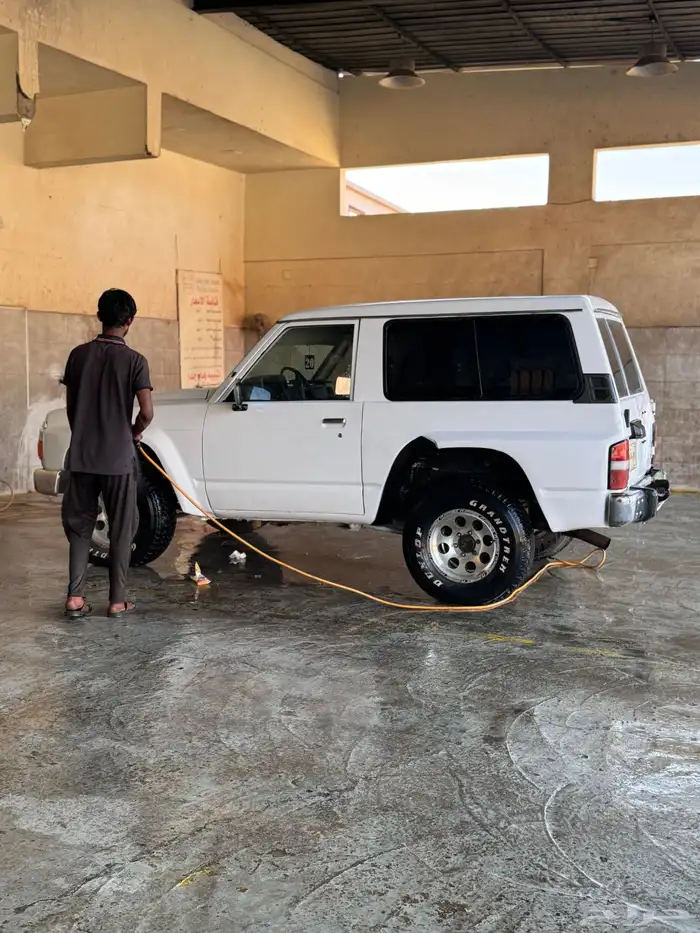 اقبل في بدل هيلكس من2012 وفوق 0