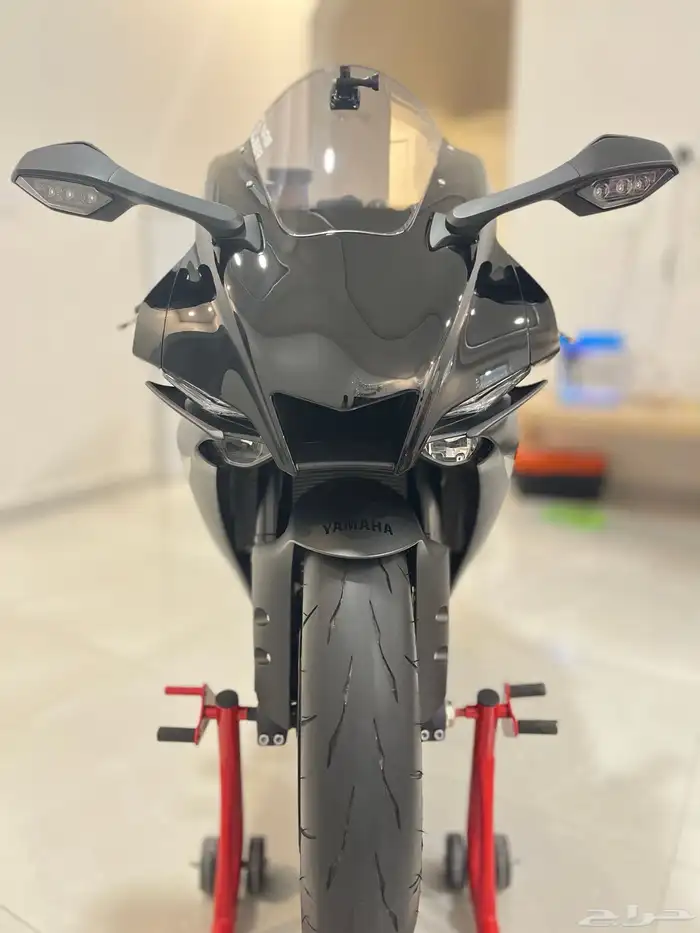 Yamaha R1 2024 5