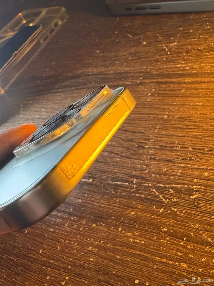 مع ساعة ابل iPhone 15 pro 256gb 4