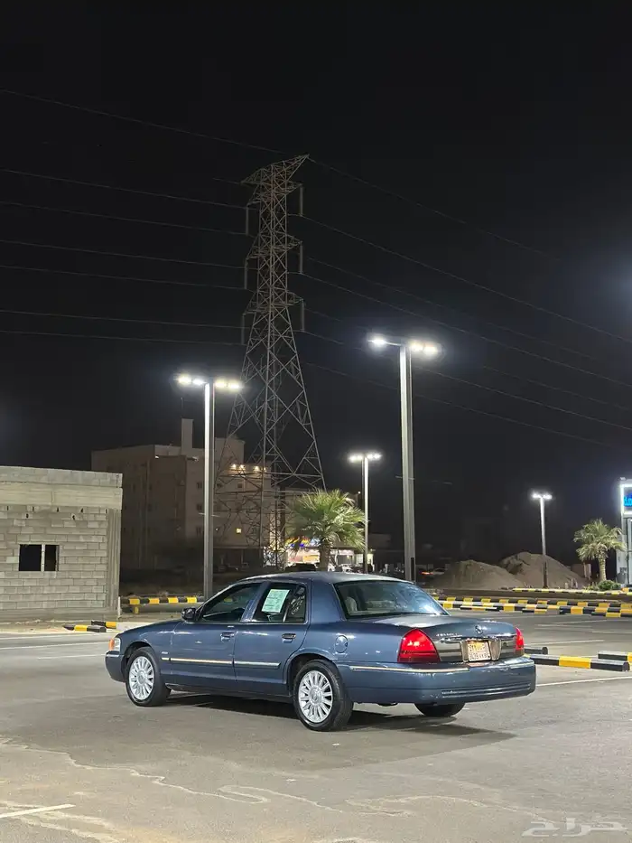 فورد جراند ماركيز 2010 2