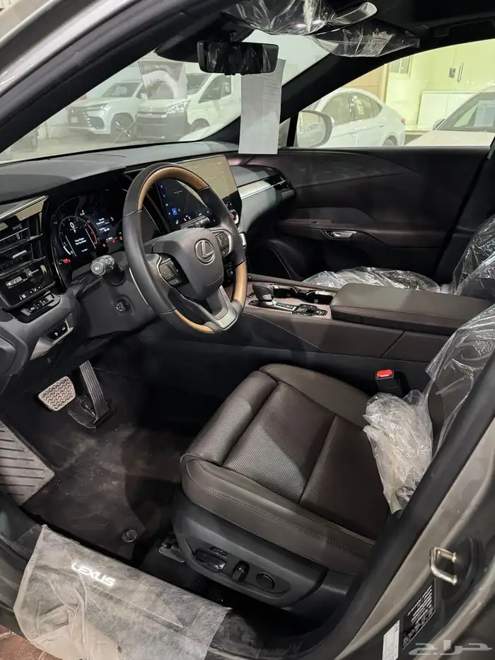 لكزس RX350 فئة BB بنزين 2025 8