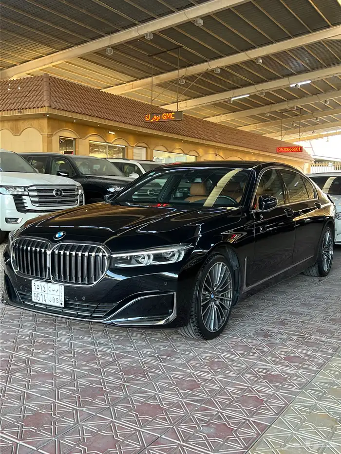 بي ام دبيلو 2022 اسود جملي 0
