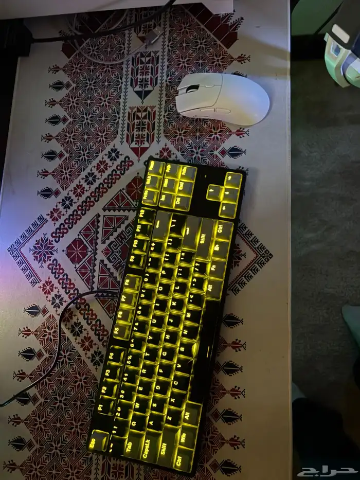 بي سي للبيع مع ملحقاته 1