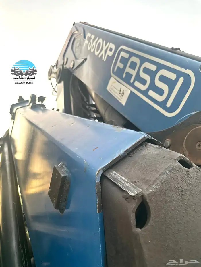 مرسيدس اكتروس 2541 موديل 2006 مجهز بونش FASSIحمولة11طن ولوبد 25