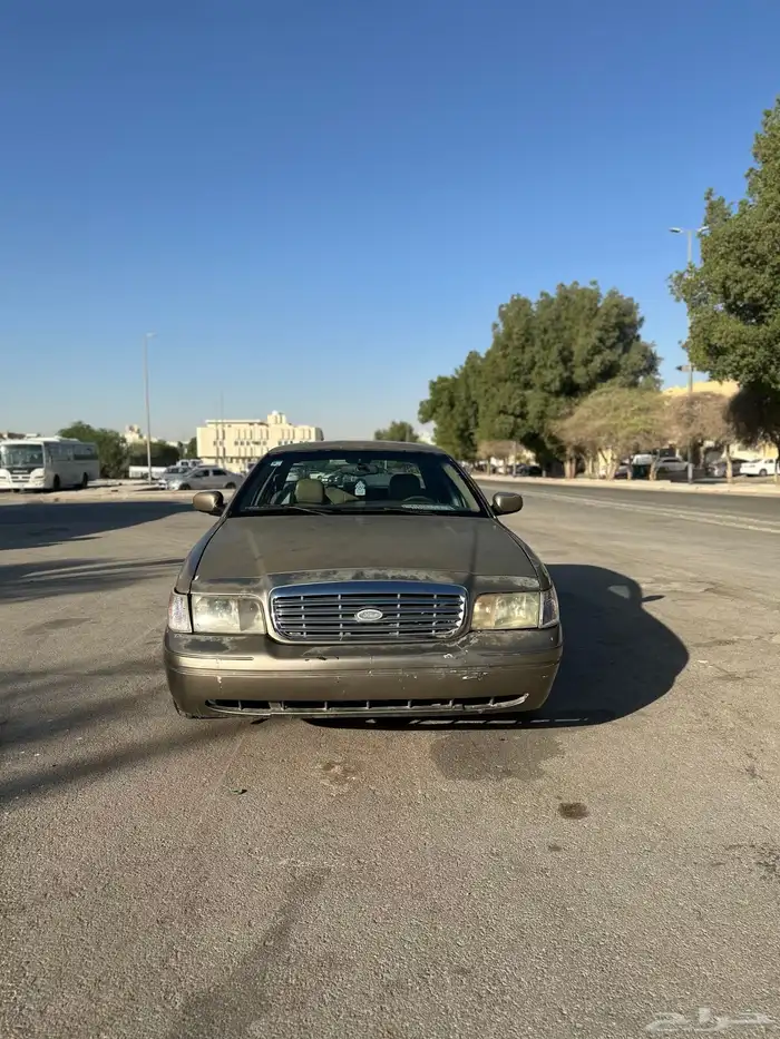 كراون فكتوريا فل كامل مواصفات خاصة موديل 2003 مالك اول 8