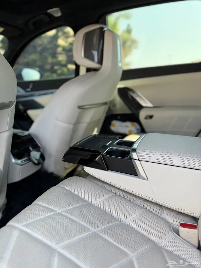 بي ام 760ماشي قليل سعودي 9