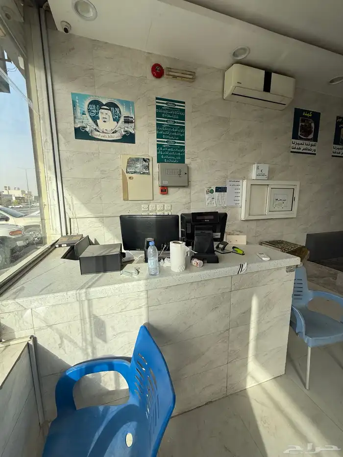 اثاث مطعم بلكامل للبيع 0