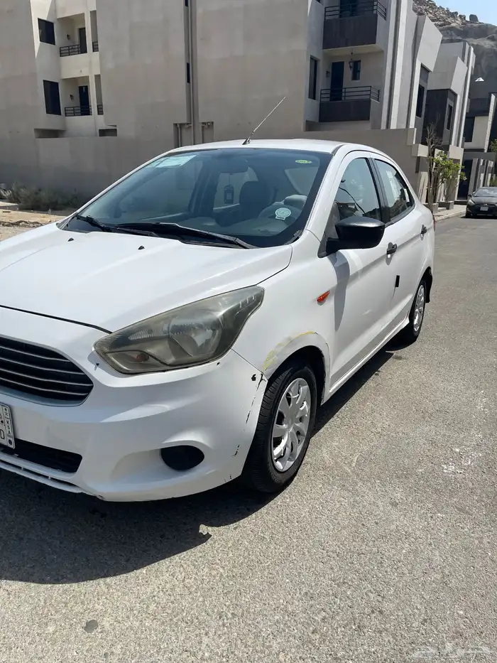 سيارة فورد فيجو 2018 4